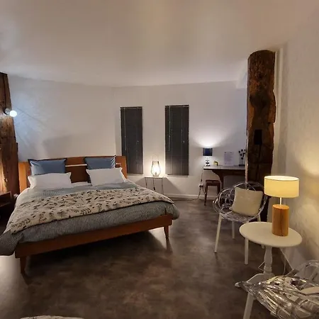 Domaine Le Puits Du Moulin Bed & Breakfast