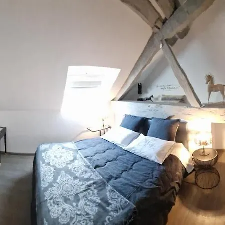 Domaine Le Puits Du Moulin 3* Comberjon